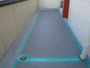 マンション防水工事　シート防水工事　アパート廊下防水工事