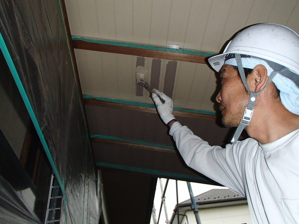 埼玉県,さいたま市,さいたま市外壁塗装,光触媒,光触媒外壁塗装,エポキシ樹脂,補修,ひび割れ,下地処理,家の塗り替え,軒天塗装
