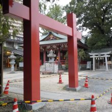 越谷市塗装,越谷香取神社,鳥居塗装,木部塗装,パテ処理,鳥居下地処理,塗装下地処理,ケレン,神社鳥居塗装,鳥居塗り替え,さいたま市,さいたま市塗り替え,一般住宅,家塗り替え,埼玉県,塗り替え,外壁塗装,外壁サイディング塗装,遮断熱塗料ガイナ,さいたま市外壁塗装,屋根外壁塗装,シーリング,ひび割れ補修,タスペーサー,サイワ塗装工業,下地処理,ベージュ,日進産業ガイナ,施工認定店,家の塗り替え