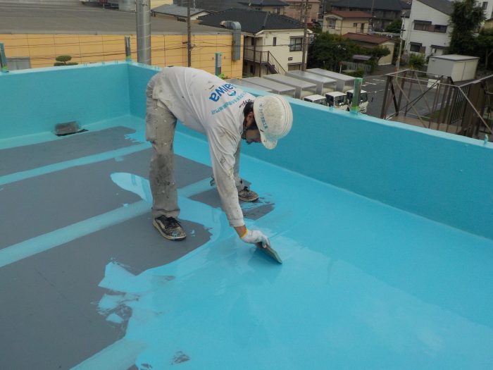 雨漏り外壁塗装,さいたま市外壁塗装,ひび割れ,シーリング,屋上防水,通気緩衝工法,継ぎ目のない防水層,脱気管,外壁塗装,防水塗装,屋根外壁塗装,外壁塗装専門店,アパート塗装,マンション塗装,サイワ塗装工業,埼玉県塗装,大規模改修,雨漏り１１９,雨漏り原因,雨漏り屋上防水工事,ウレタン防水,ガイナ塗装,ガイナ施工認定店,工場塗装,防水層,外壁塗膜