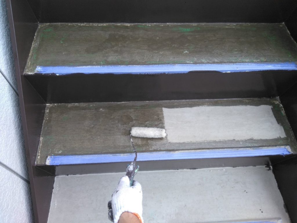 さいたま市三橋　鉄骨階段塗り替え　　さいたま市西区三橋　サイワ塗装工業