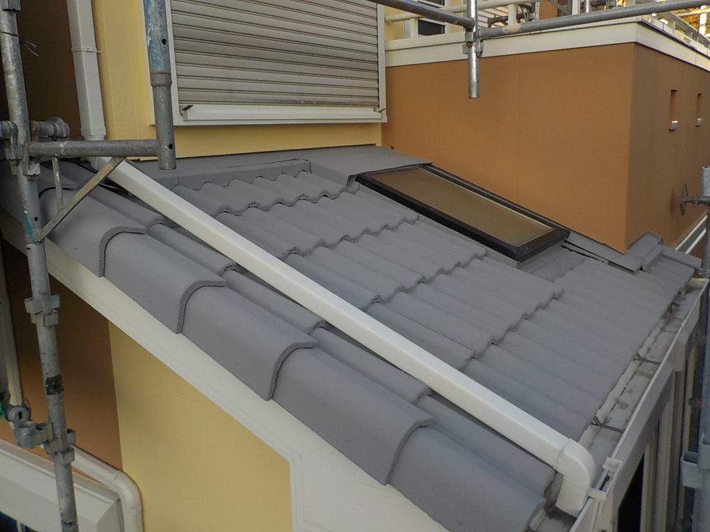GAINA　サイワ塗装工業　下屋根の塗装
