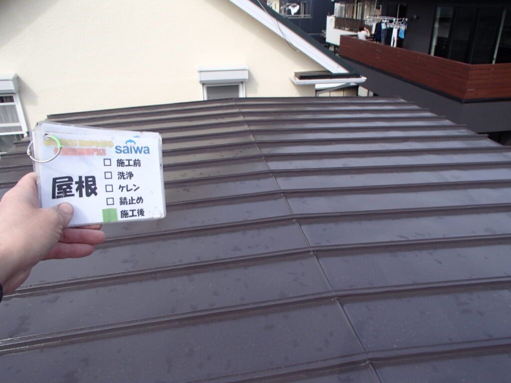 トタン屋根の塗装　塗膜劣化　塗装
