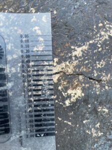 ひび割れ　屋上　トーチ工法　雨漏り補修　さいたま市　西区　大宮区　北区