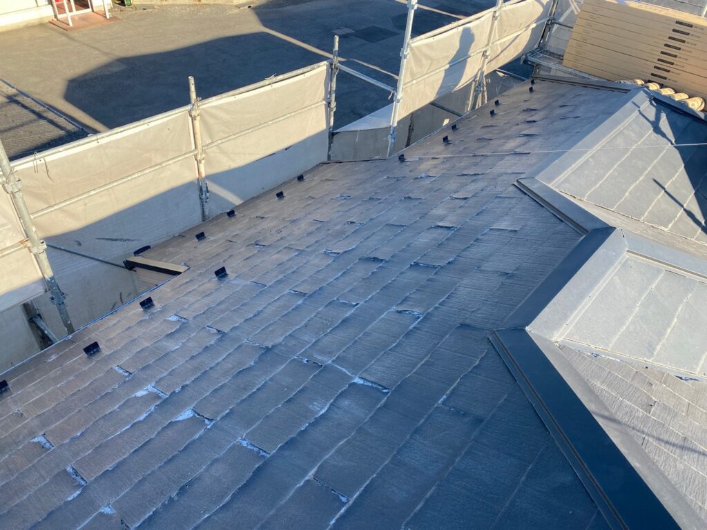屋根　カバー工法　施行前　さいたま市　西区　塗装工事