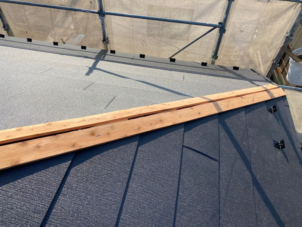 屋根　カバー工法　貫板取付　棟板金下地　さいたま市　西区　塗り替え工事