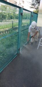 フェンス塗装　さいたま市　洗浄　非常用井戸　小学校塗装
