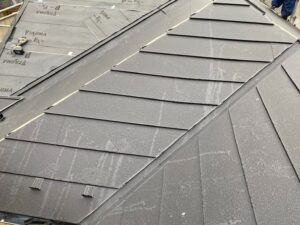 屋根　カバー工法　施工　防水シート　ルーフィングシート　張り替え　さいたま市　西区　住宅塗装