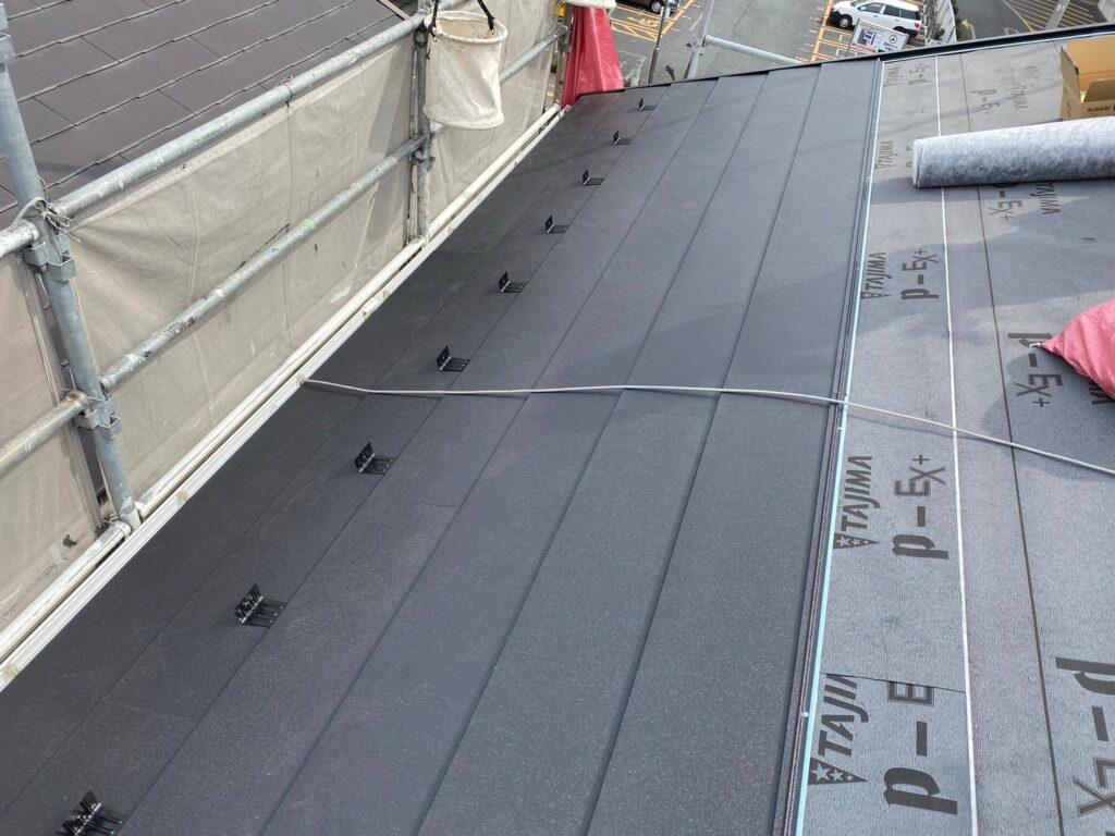 屋根　ガルテクト　カバー工法