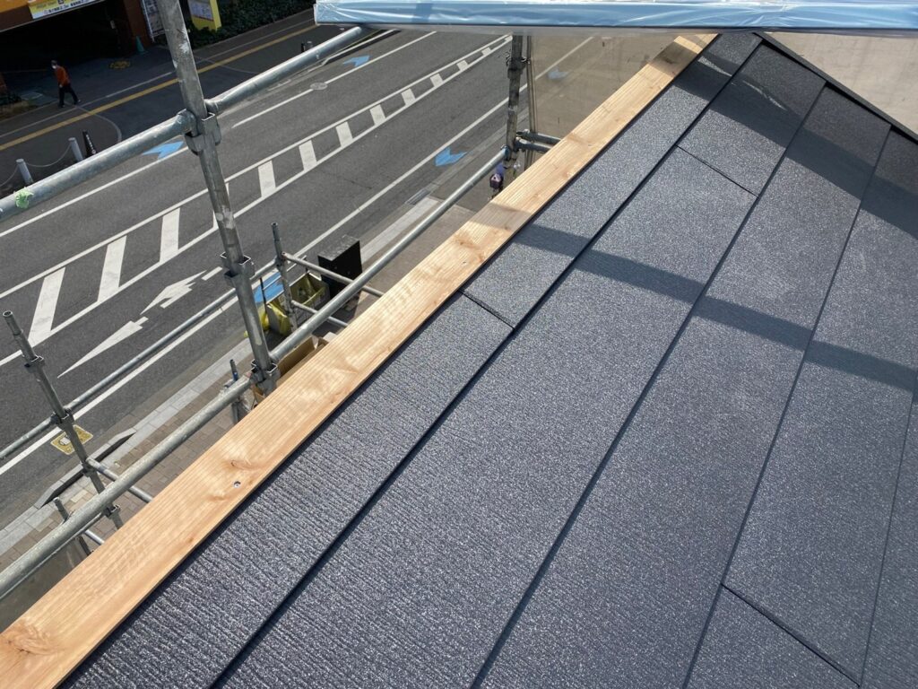 貫板取付　屋根カバー工法