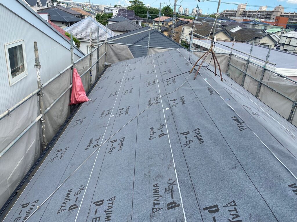 外壁塗装　屋根張替　カバー工法　ベランダ　塗り替え　さいたま　施工