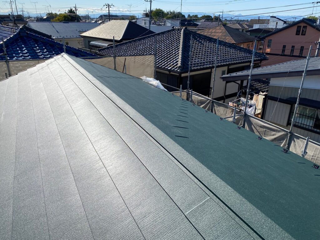 屋根塗装　カバー工法　ガルテクト　外壁塗装　埼玉　さいたま　ノンアスベスト屋根　