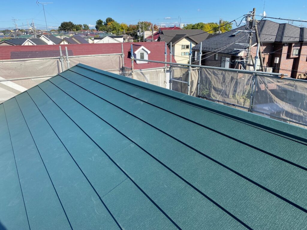 屋根塗装　カバー工法　ガルテクト　外壁塗装　埼玉　さいたま　ノンアスベスト屋根　
