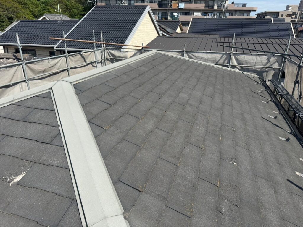 さいたま市の地域密着塗装店による屋根リフォーム施工事例 雨漏り防止のための無料見積もり対応