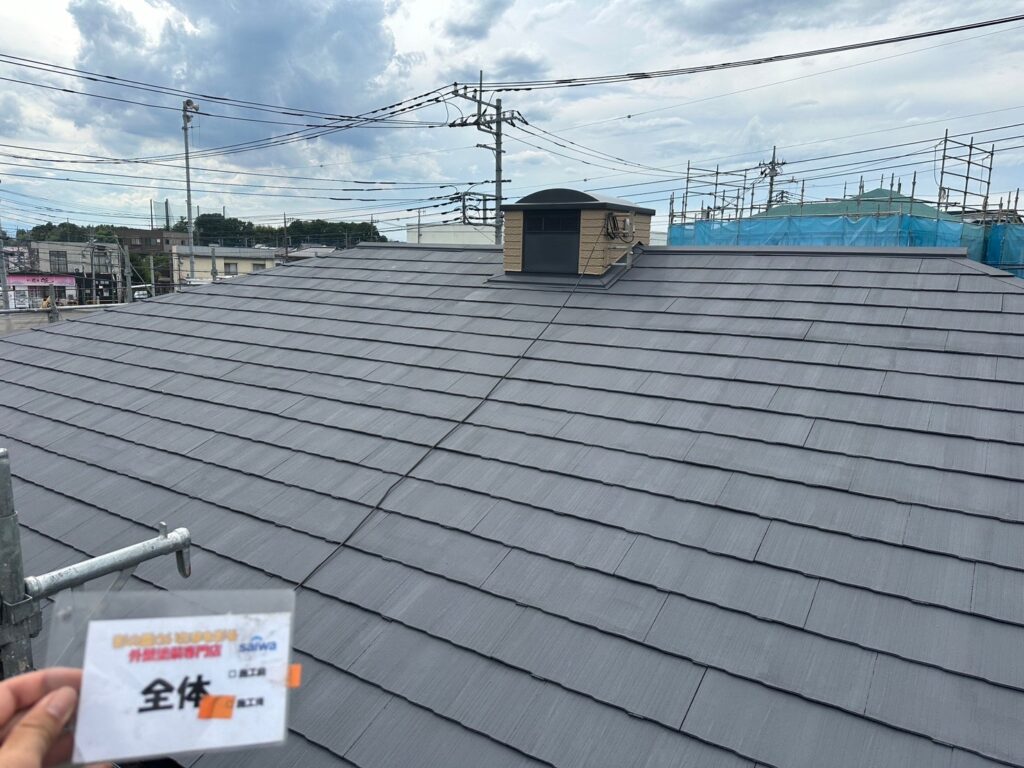 さいたま市の屋根塗装施工後の様子。GAINA(ガイナ)N-40で高耐久・断熱仕上げ。